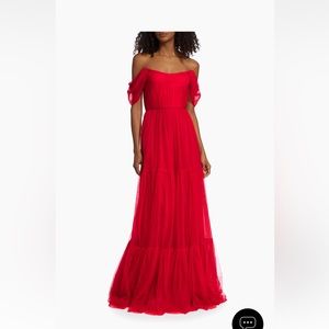 Vera Wang tulle “Ginny” gown